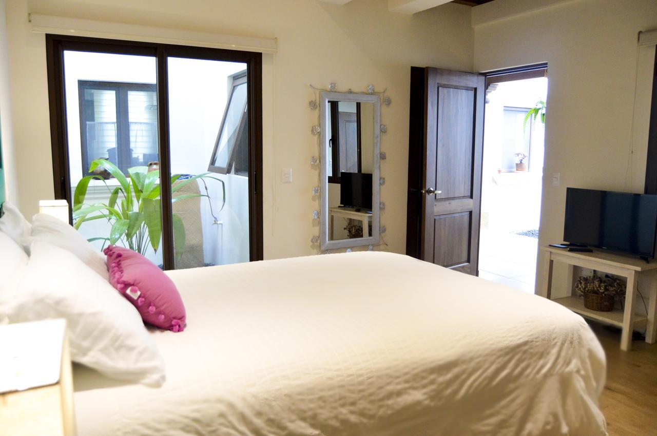 Casa Girasol Bed & Breakfast Antigua ภายนอก รูปภาพ